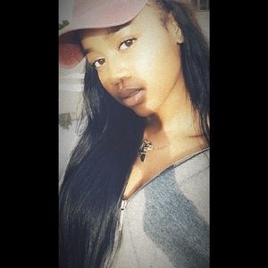 Meet your Posher, Safaa